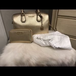 Michael Kors handbag bundle